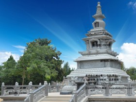 连云港云台山风景区石雕观音菩萨像是怎么样的