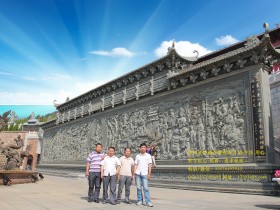石雕龙柱的成熟期:清中叶以前,一柱雕一龙