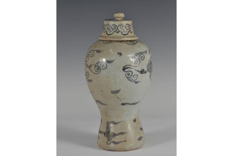 明代玉壶春瓶断代_明代嘉靖瓷器_玉壶春瓶各时期特征